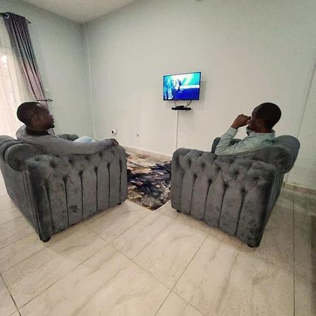 Aparthotel Vapour Lounge Lusaka Exteriér fotografie